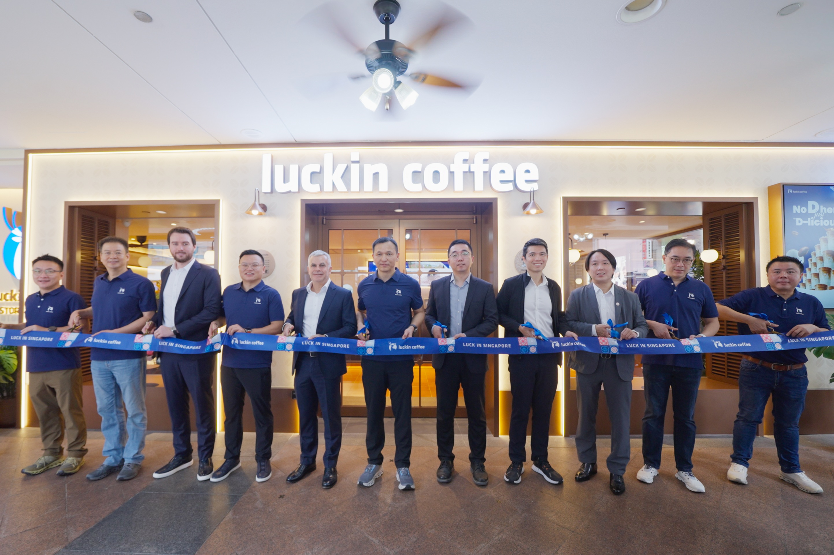 Luckin Coffee 100 Singapore pic 6
